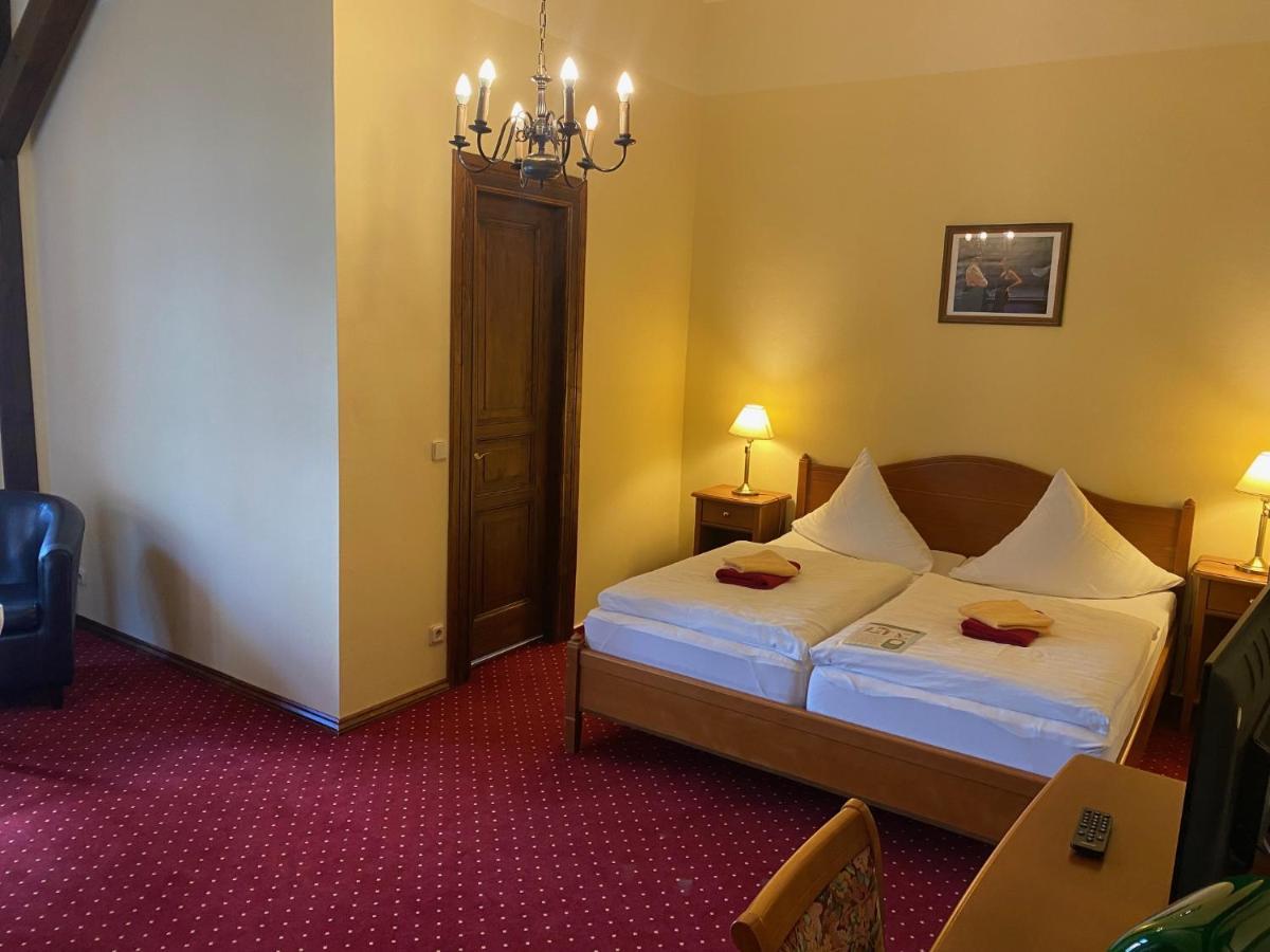 Hotel Garni Am Dippeplatz Quedlinburg Exterior foto